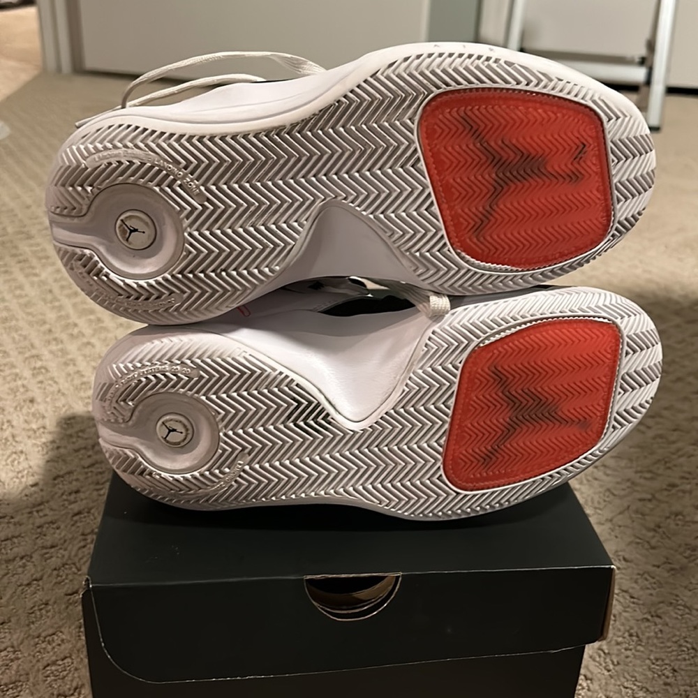 Jordan Jumpman youth 5.5 - Picture 2 of 5